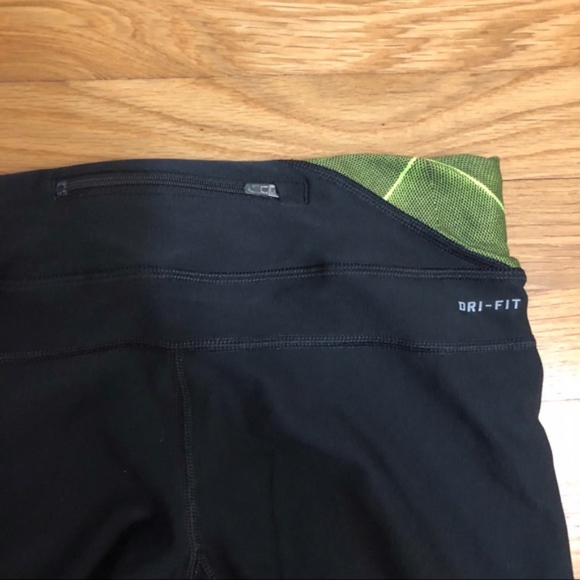Nike neon green dry fit running capri pants - Picture 5 of 5